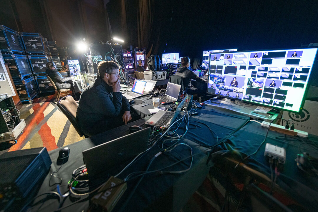 From Nervous to Nailed It: How Our Backstage Crew Makes You a Presentation Powerhouse